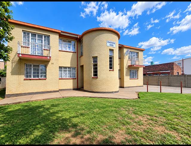 2 BEDROOM FLAT FOR SALE IN PEACEHAVEN